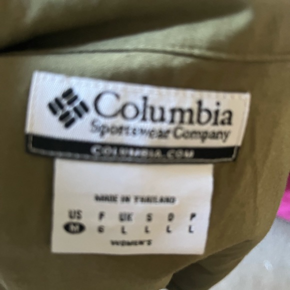 Top /button down Shirt  by  Columbia - Picture 5 of 6